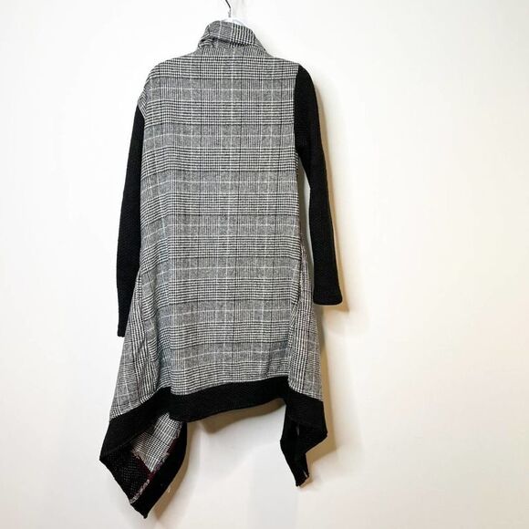 Aratta sweater Womens medium Black Houndstooth Cardigan asymmetric lagenlook - Picture 3 of 8